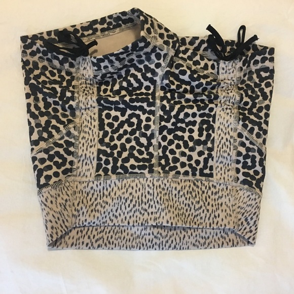 Lululemon cheetah print yoga shorts - Picture 1 of 2